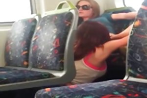 Lihava nainen on tyytyväinen naapuri hyvää seksiä