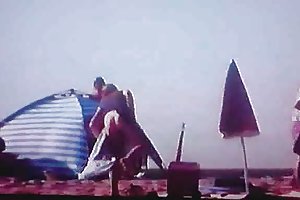 Pari poistaa home sex video