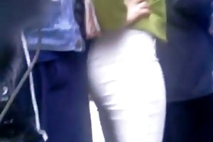 Mies ja nuori blondi